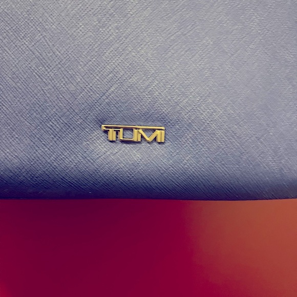 Tumi VAREK handbag in royal blue. - Picture 4 of 8